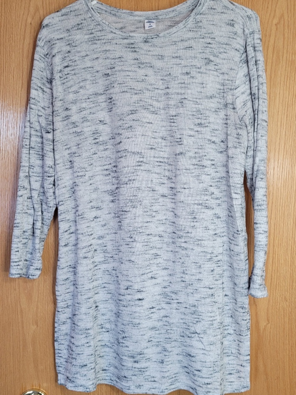 3/$20 Old Navy Heather Grey Relaxed Split Hem Tunic Top